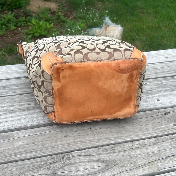 COACH - Picture 6 of 16